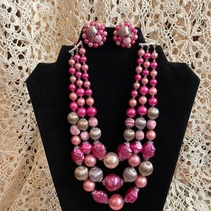 Vintage three tiered pink and beige necklace and earrings set.